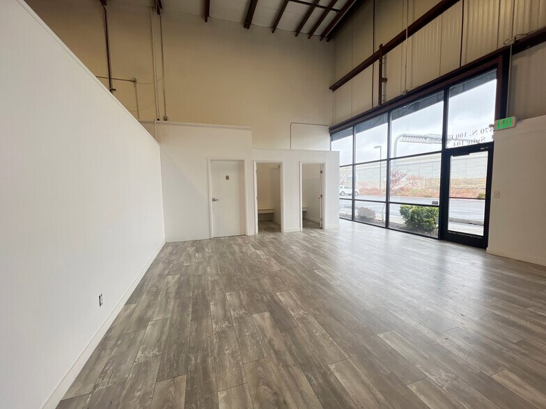 More Photos Of 870 N 100 E, Lehi Warehouse For Lease