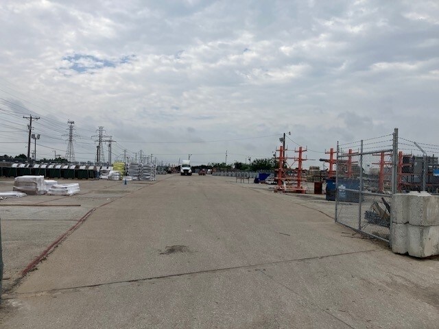 More Photos Of 7015-7125 Belton St, Richland Hills Warehouse For Lease