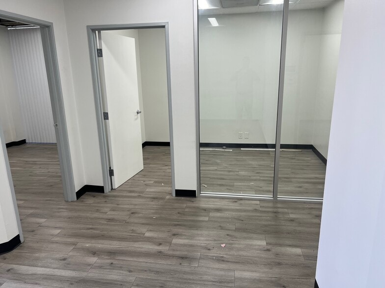 More Photos Of 13177 Ramona Blvd, Irwindale Unknown For Lease