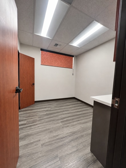 More Photos Of 4000 San Dimas St, Bakersfield General Retail For Sale