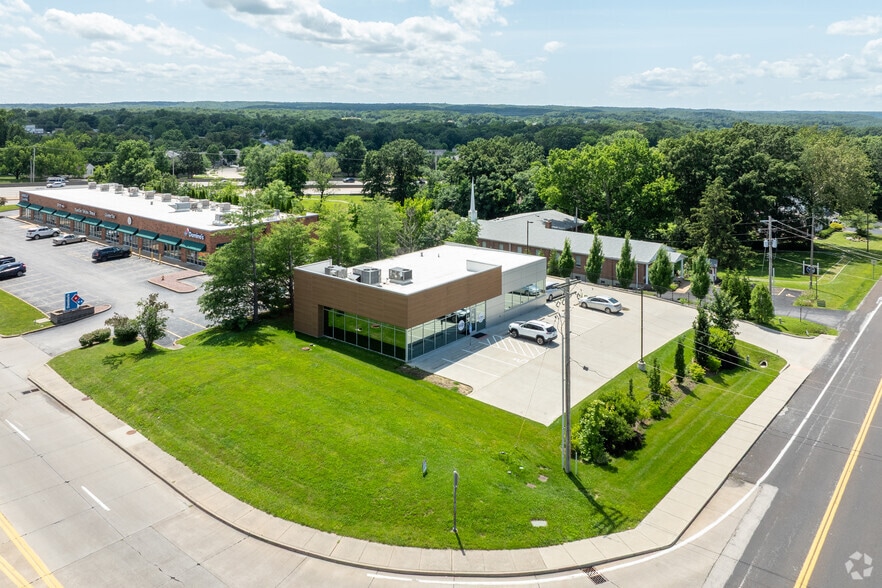 More Photos Of 1706 Smizer Station Rd, Saint Louis Office For Sale