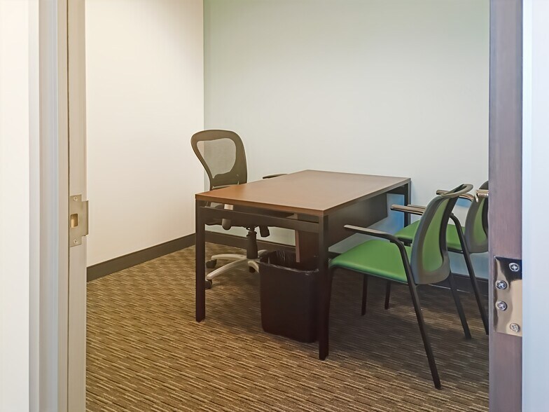 More Photos Of 100 Hartsfield Centre Pky, Atlanta Coworking Space