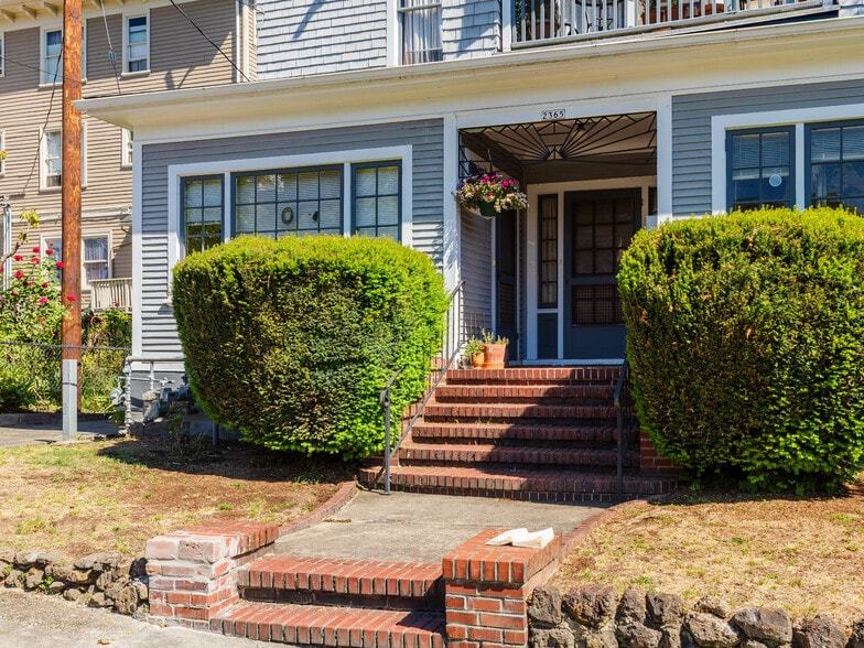 More Photos Of 714-716 NW 24th Pl, Portland Apartments For Sale