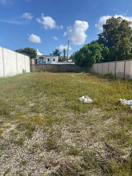 More Photos Of 2126 Collins Ct, Hollywood Refrigeration Cold Storage For Lease