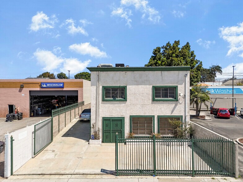 More Photos Of 4667 Rosecrans Ave, Hawthorne Light Manufacturing For Lease