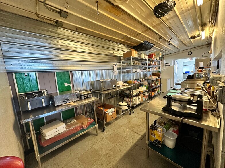 More Photos Of 2008 S Main St, Watford City Restaurant For Sale