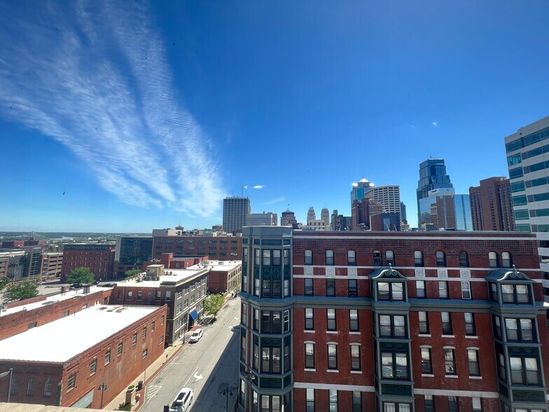 More Photos Of 1000 Broadway Blvd, Kansas City Loft Creative Space For Lease