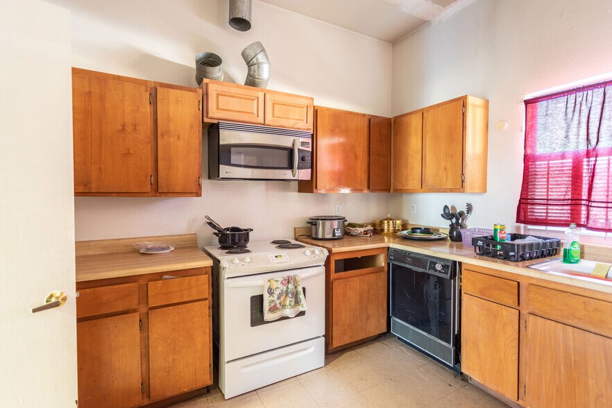 More Photos Of 7620 La Mancha Way, Sacramento Religious Facility For Sale