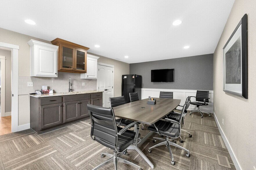 More Photos Of 207 W North St, Columbia City Office Residential For Sale