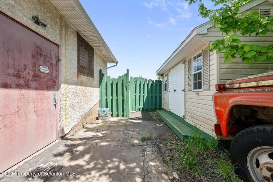 More Photos Of , Hamlin Unknown For Sale