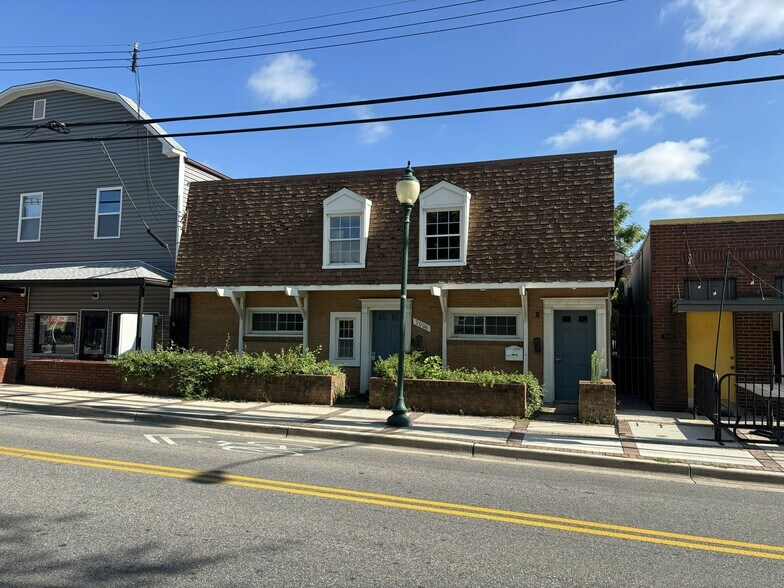 Primary Photo Of 5006 Berwyn Rd, College Park Office For Sale