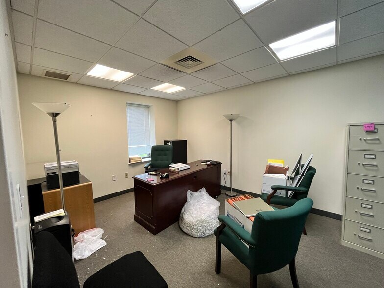More Photos Of 400 Riverside St, Portland Medical For Lease