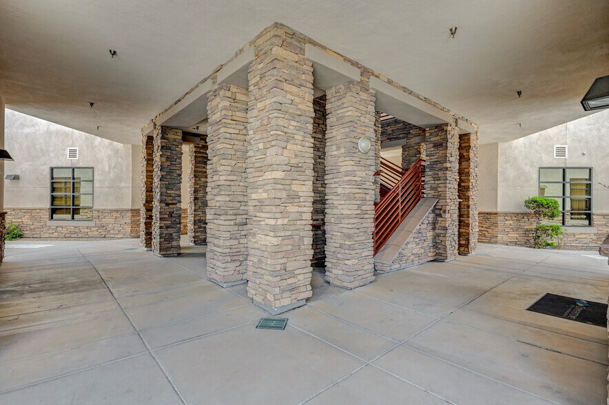 More Photos Of 1358 Paseo Verde St, Henderson Medical For Sale