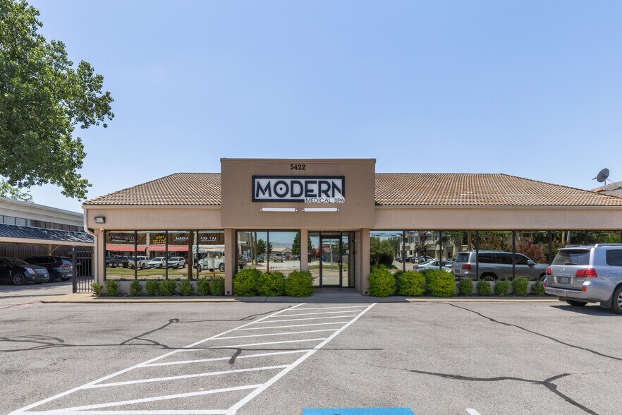 More Photos Of 5422 Alpha Rd, Dallas Medical For Sale
