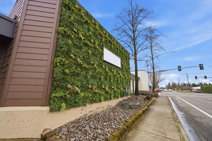 More Photos Of 4405-4435 Liberty Rd S, Salem Restaurant For Lease