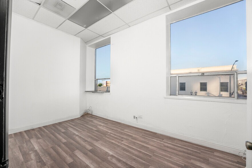 More Photos Of 347 E Weber Ave, Stockton Loft Creative Space For Sale