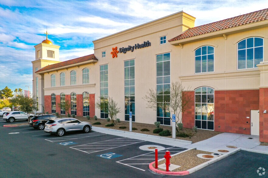 More Photos Of 4980 W Sahara Ave, Las Vegas Hospital For Lease