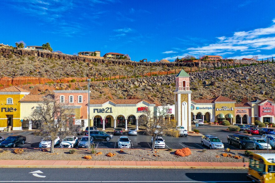 More Photos Of 250 N Red Cliffs Dr, Saint George Storefront For Lease