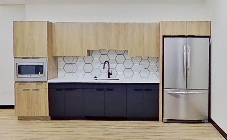 More Photos Of 14500 N Northsight Blvd, Scottsdale Office For Lease