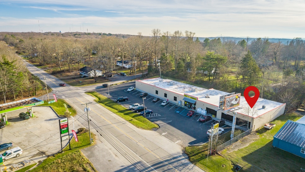 More Photos Of 3703 Taft Hwy, Signal Mountain Storefront For Sale
