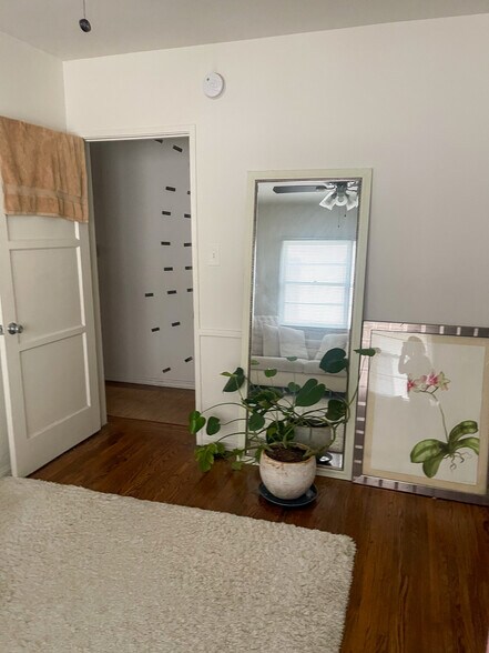 More Photos Of 445 N Spaulding Ave, Los Angeles Apartments For Sale