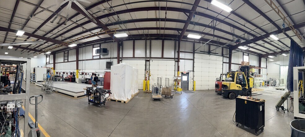 More Photos Of 3881 N Greenbrooke Dr SE, Grand Rapids Manufacturing For Sale