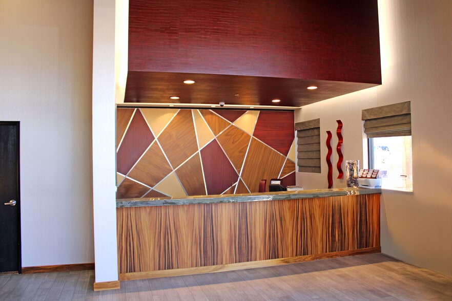 More Photos Of 6440 Polaris Ave, Las Vegas Manufacturing For Lease