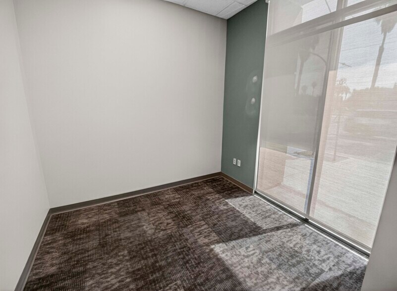 More Photos Of 1081 Long Beach Blvd, Long Beach Apartments For Lease