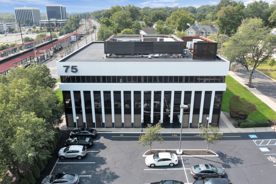 More Photos Of 75 Lincoln Hwy, Iselin Medical For Lease