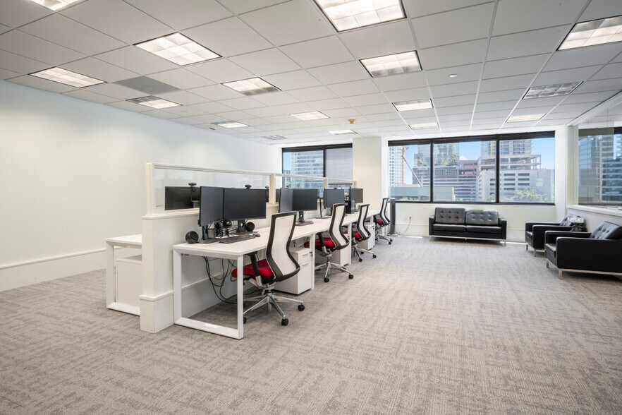 More Photos Of 1200 Brickell Ave, Miami Office For Sale