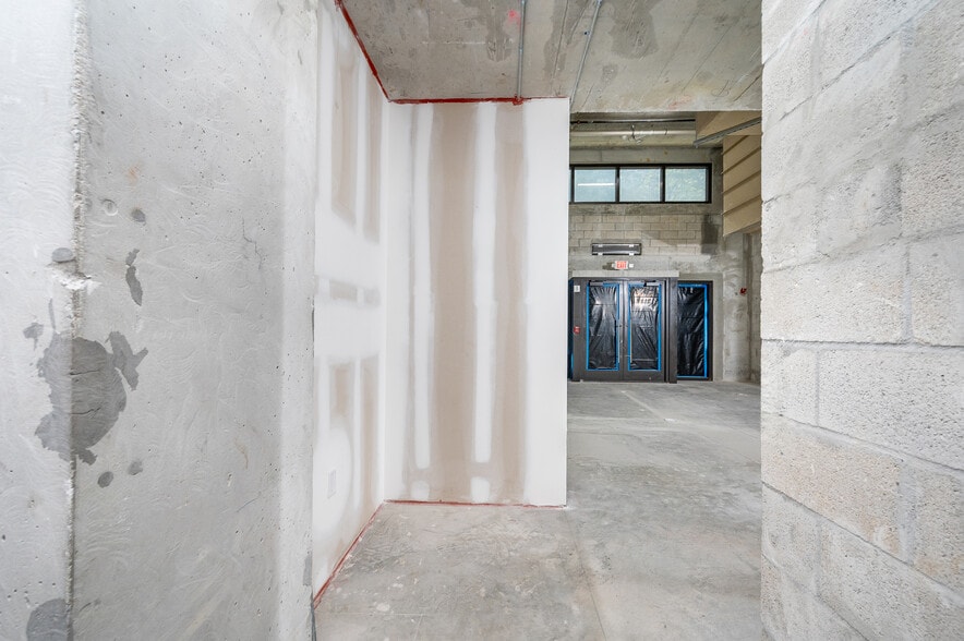 More Photos Of 351 San Lorenzo Ave, Coral Gables Apartments For Lease