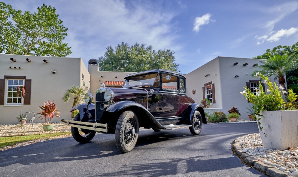 More Photos Of 19050 SW 194th Ave, Miami Specialty For Sale