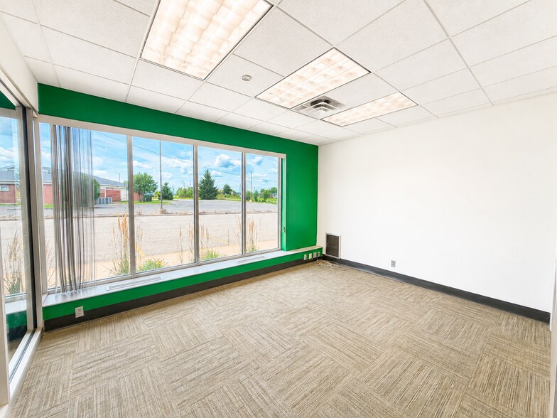 More Photos Of 1165 E Waterloo Rd, Akron Bank For Sale