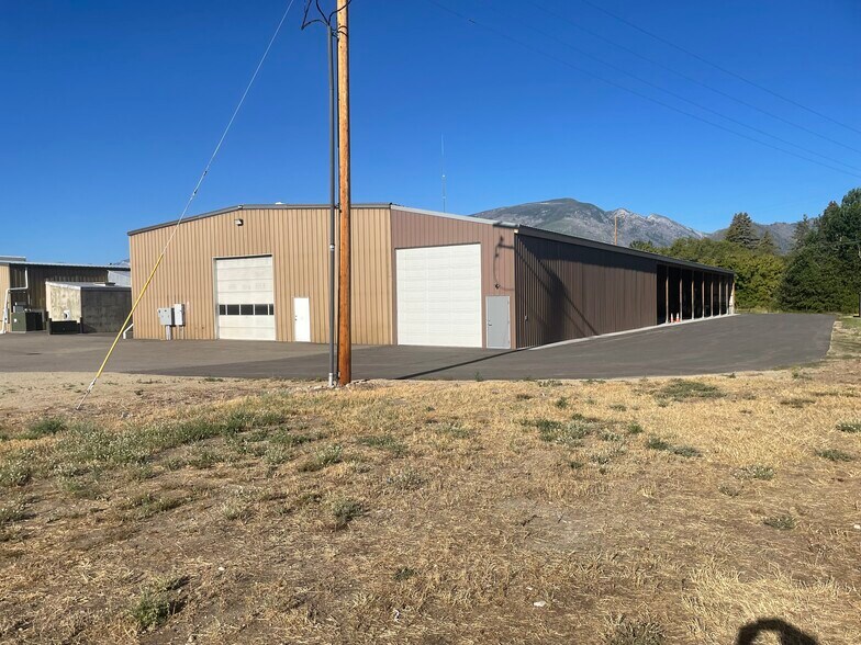 More Photos Of 132 Skalkaho Hwy, Hamilton Manufacturing For Lease