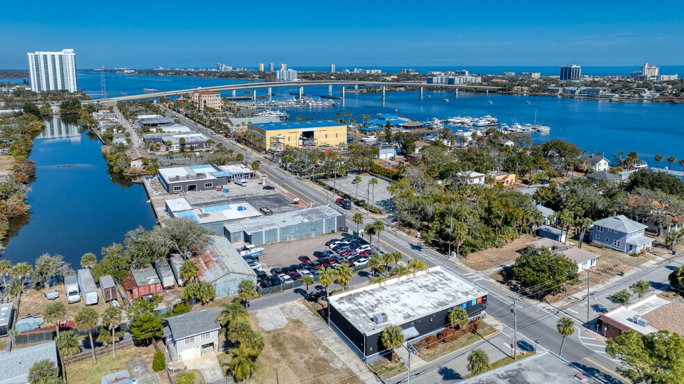 More Photos Of 566 Ballough Rd, Daytona Beach Warehouse For Lease