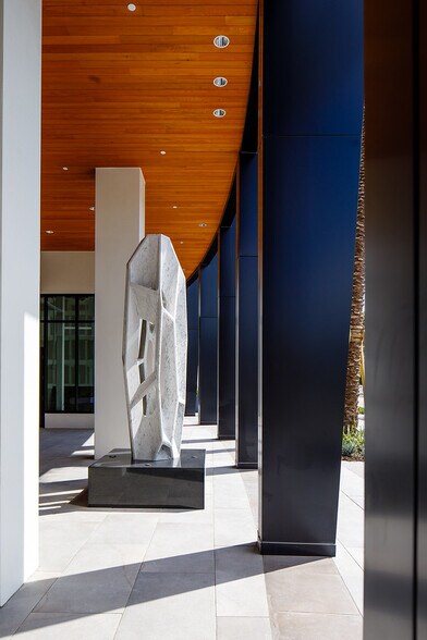 More Photos Of 111 10th St S, Naples Office For Lease