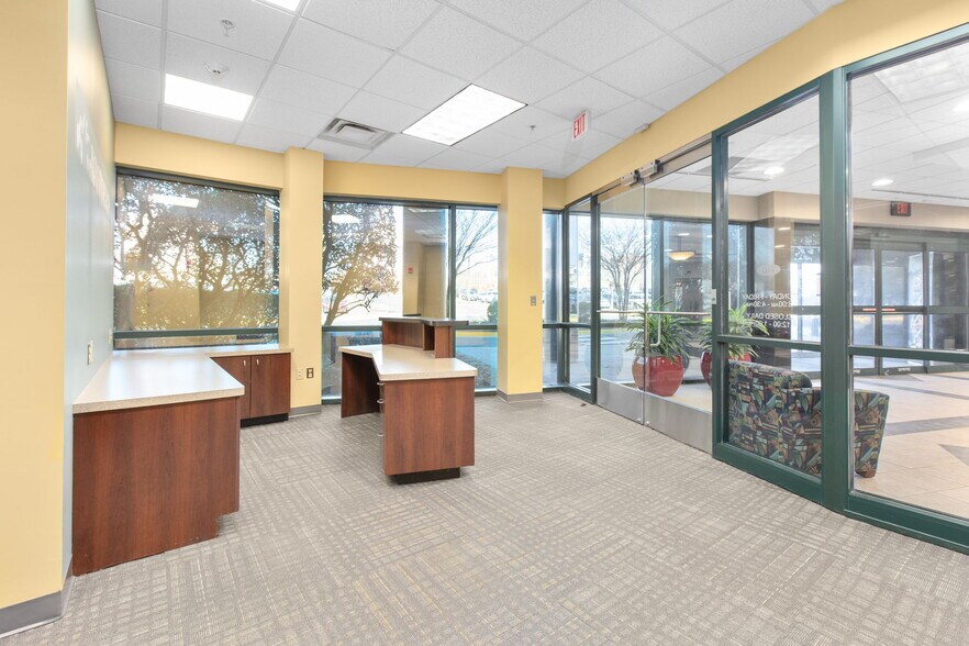 More Photos Of 10304 Spotsylvania Ave, Fredericksburg Office For Lease