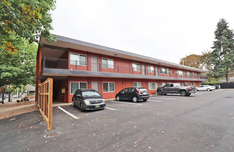 More Photos Of 1247-1257 W 6th Ave, Eugene Apartments For Sale