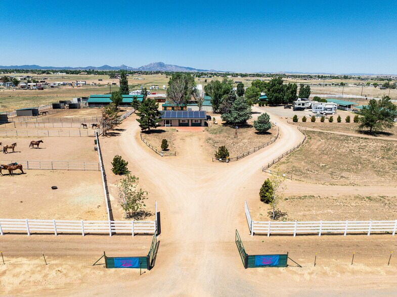 More Photos Of 7950 N Coyote Springs Rd, Prescott Valley Horse Stables For Sale