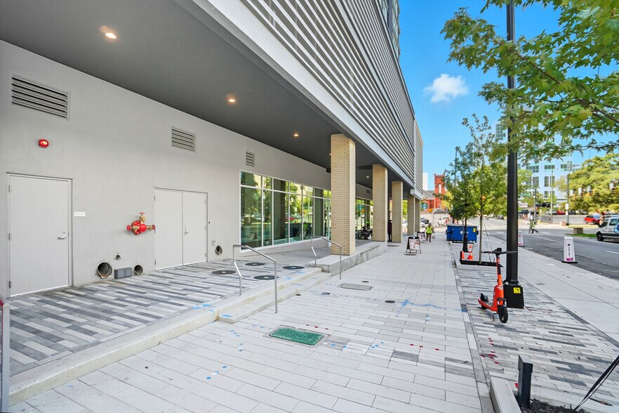 More Photos Of 125 S Brevard St, Charlotte Hotel For Lease