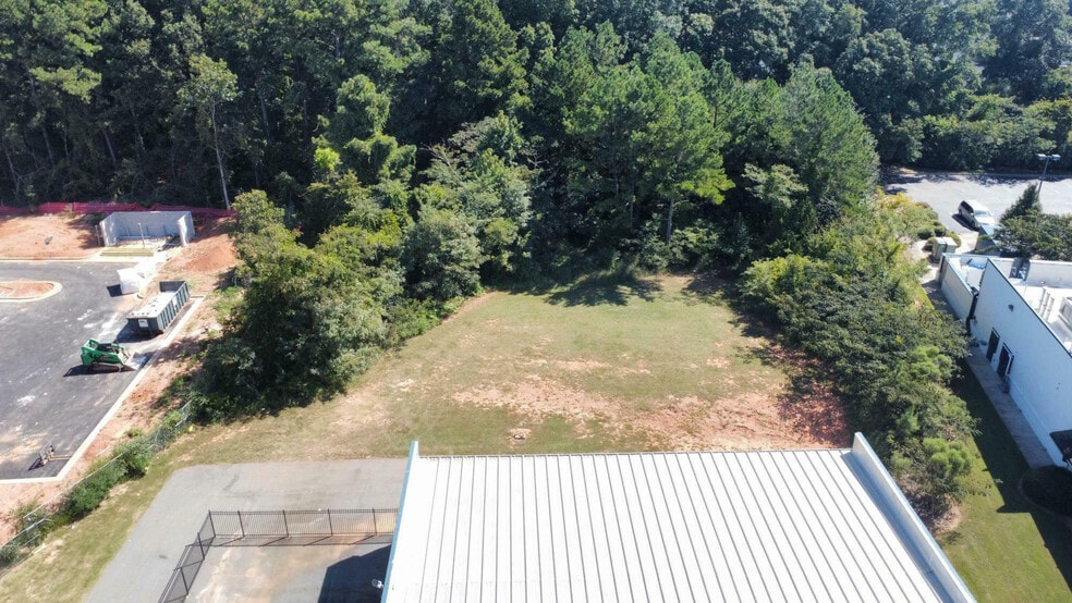 More Photos Of 11430 Tara Blvd, Hampton Freestanding For Sale