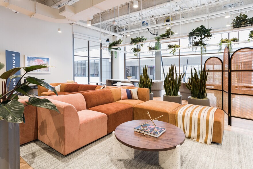 More Photos Of 901-937 Market St, Philadelphia Coworking Space