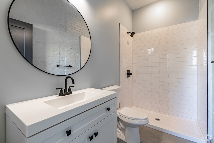 More Photos Of 628 Madison Ave, Memphis Apartments For Lease