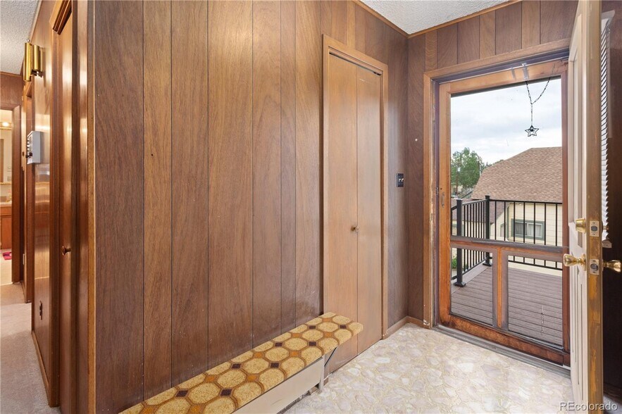 More Photos Of 202 Tabor St, Buena Vista General Retail For Sale