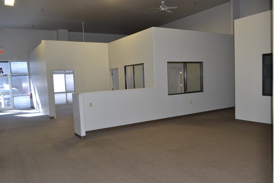 More Photos Of 6717-6719 E 2nd St, Prescott Valley General Retail For Lease