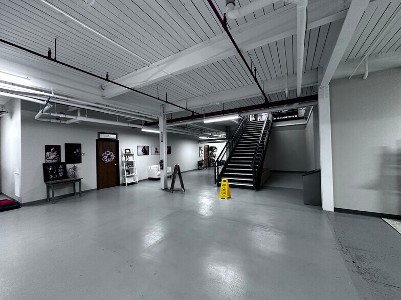 More Photos Of 165 S Main St, Cortland Warehouse For Lease