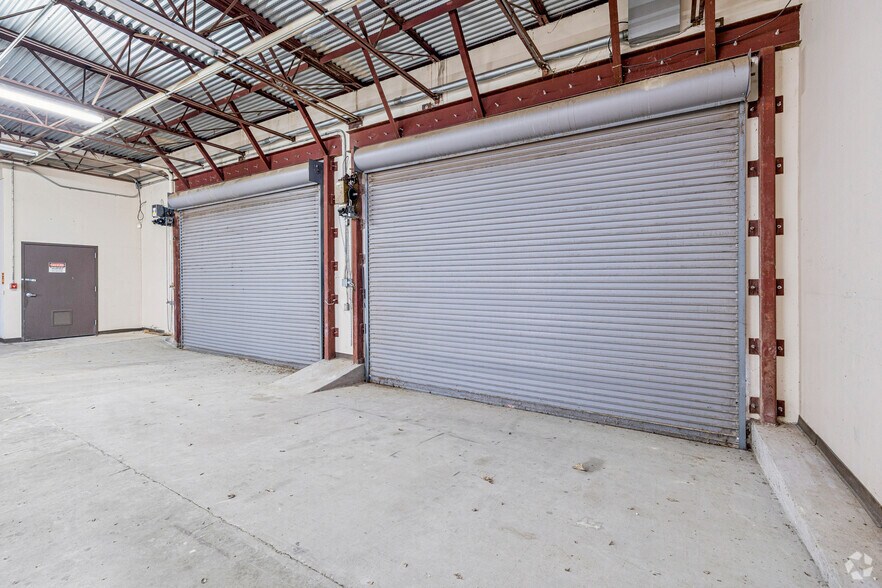 More Photos Of 2819-2929 Altamesa Blvd, Fort Worth Storefront For Lease