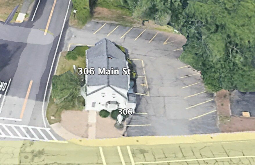 Primary Photo Of 306 Main St, Wilmington Medical For Sale