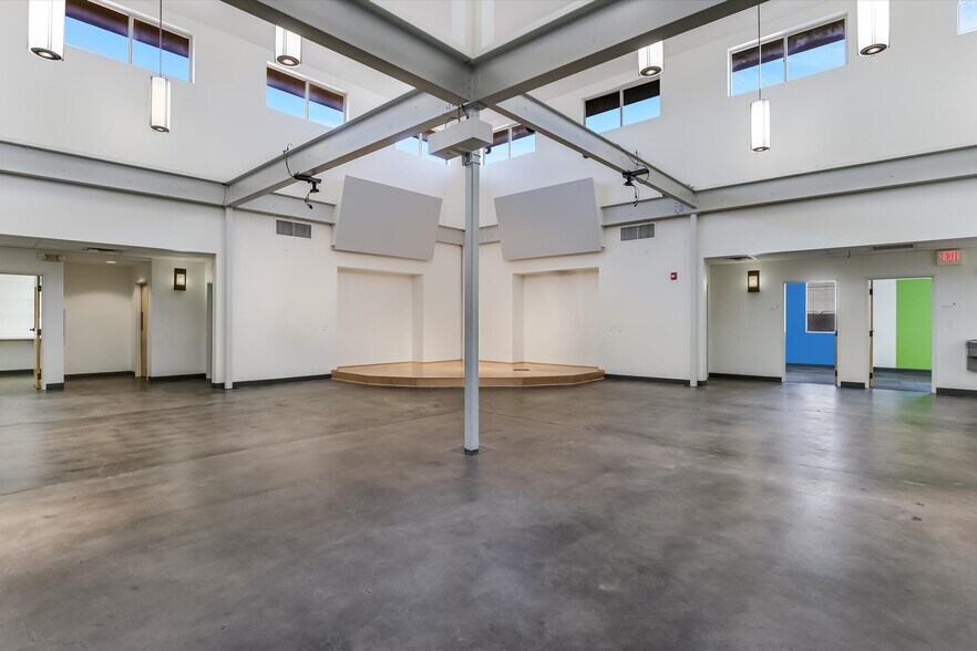 More Photos Of 7700 Cat Hollow Dr, Round Rock Medical For Sale