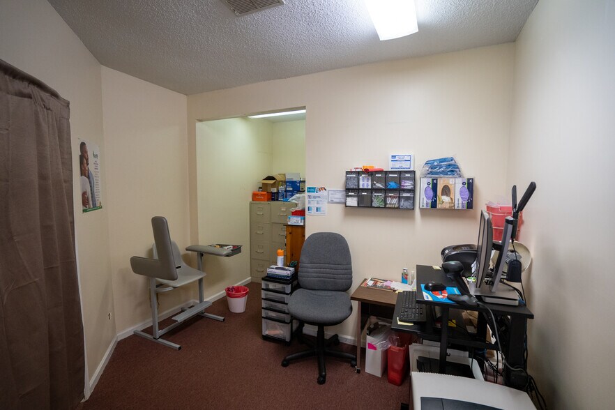 More Photos Of 2950 Stone Hogan Connector Rd SW, Atlanta Medical For Sale